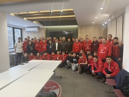 Тодоров на Бадњи дан са џудистима Звезде